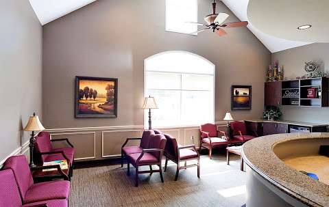 Family and Cosmetic Dentistry: Kyle Grindling, DDS Family and Cosmetic Dentistry: Kyle Grindling, DDS